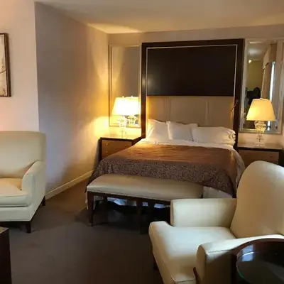 Cardinal Court Motel