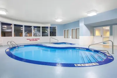 Gallery image of Super 8 by Wyndham Midland in Midland