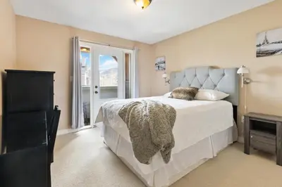 Gallery image of Luxury Chalet-Walk to Beach/Village w Mtn View in Blue Mountains